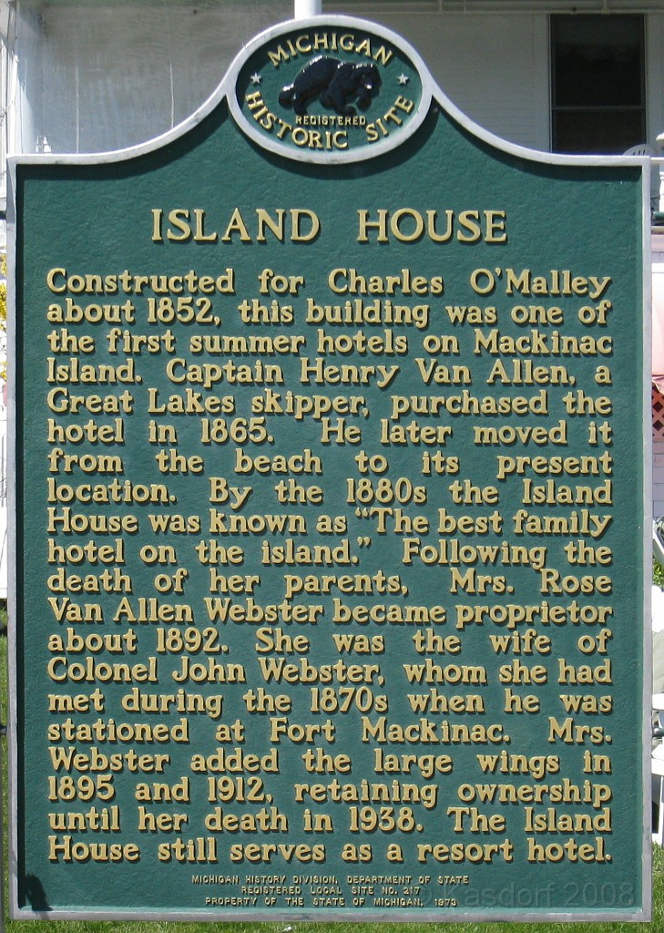 Mackinaw Island Area May 2008 0758.jpg - May 24 2008 a trip to Mackinac City for a 5 M race and a visit to Mackinac Island. A day to the UP, Paradise, Whitefish Point and Tahquamen Falls. This was followed by trips to Petoskey and Charlevoix.